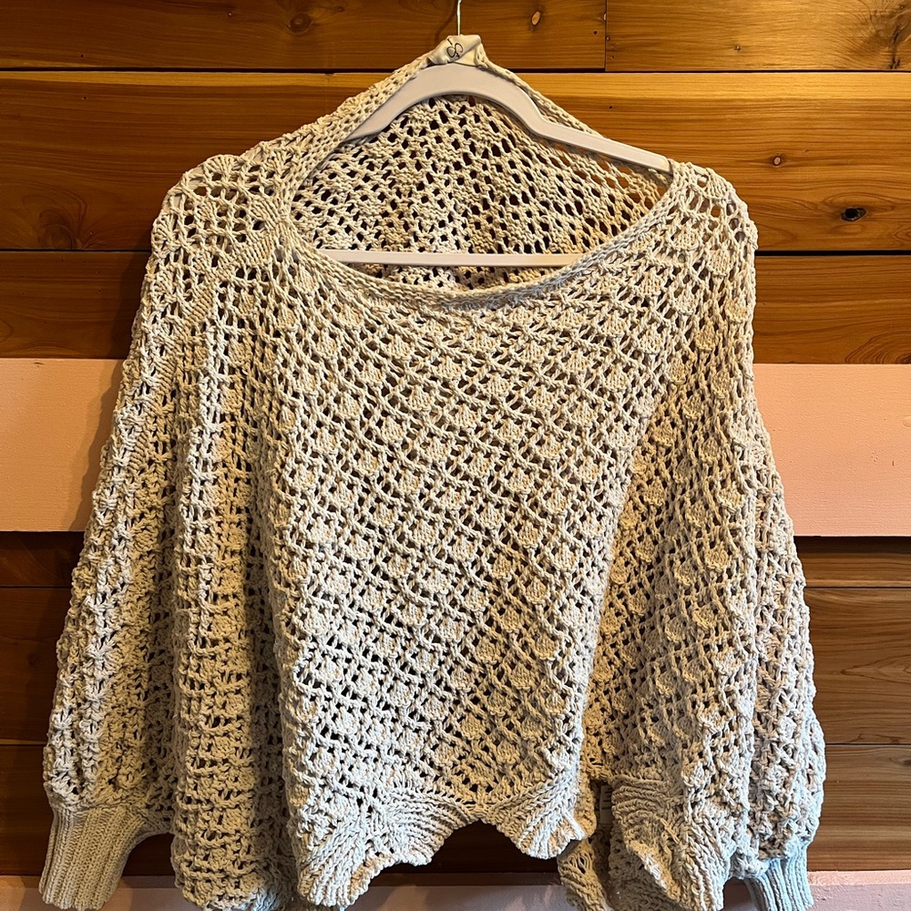Jessica Simpson Cream Shrug with Chunky Knit and Dolman Sleeves